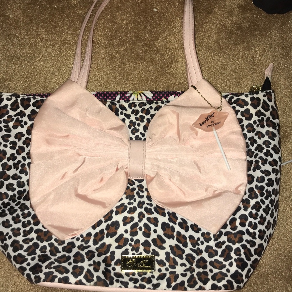 Betsey Johnson handbag!